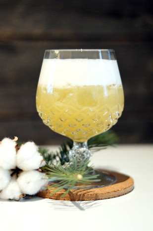 Whiskwe sour